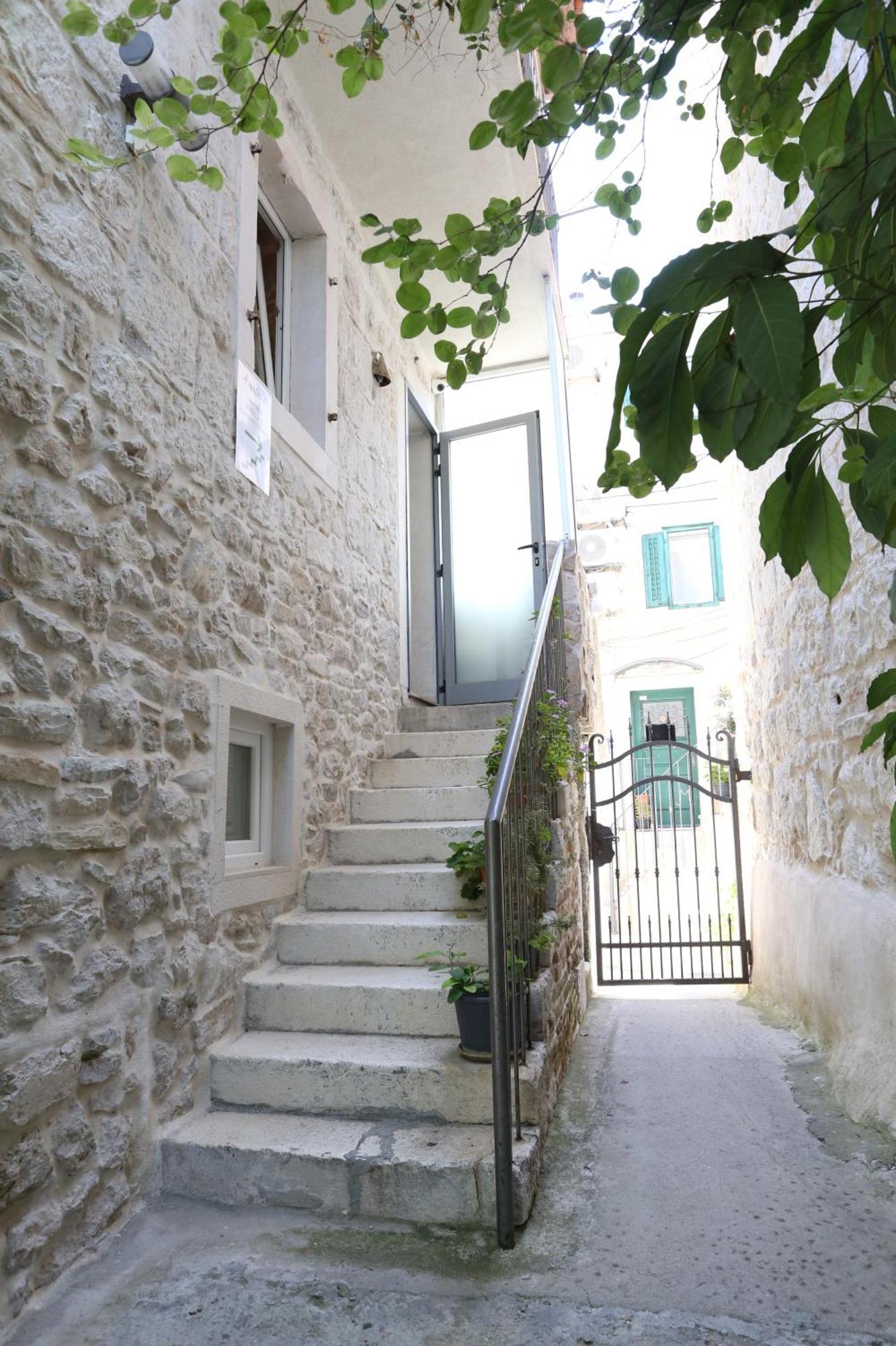 Nikolla 6 Apartmán